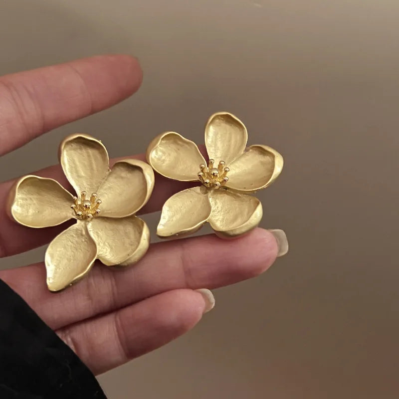 Matte Gold Flower Stud Earrings — Retro Edition