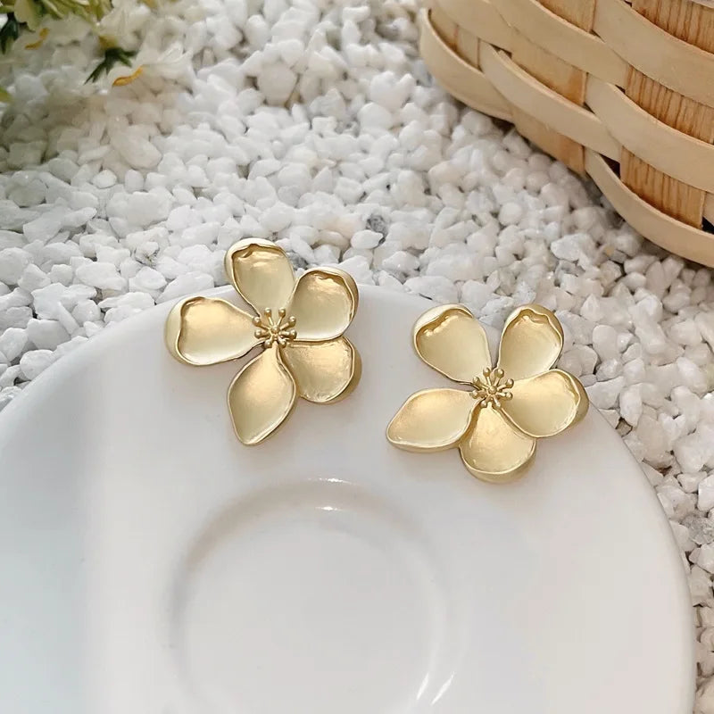 Matte Gold Flower Stud Earrings — Retro Edition